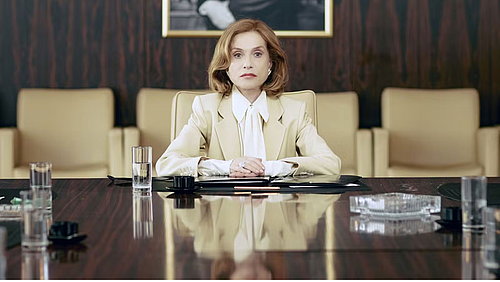 Standbild aus dem Film Die reichste Frau der Welt