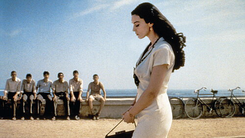 Standbild aus dem Film Der Zauber von Malèna