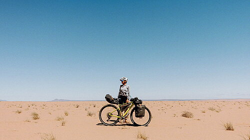 Standbild aus dem Film Same Sun - Mit dem Fahrrad durch Afrika