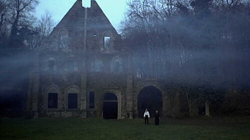 Standbild aus dem Film Malpertuis