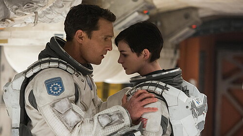 Standbild aus dem Film Interstellar (OmU)