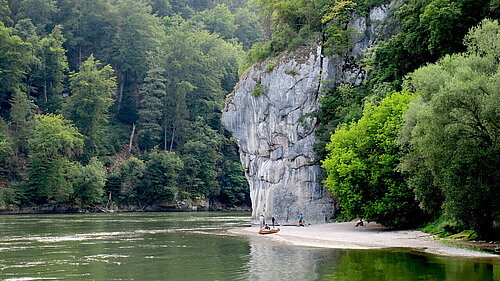 Standbild aus dem Film Strange River