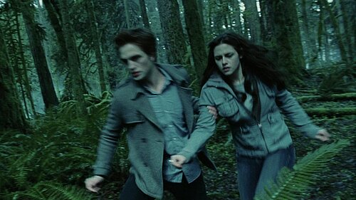 Standbild aus dem Film Twilight - Biss zum Morgengrauen (OmU)
