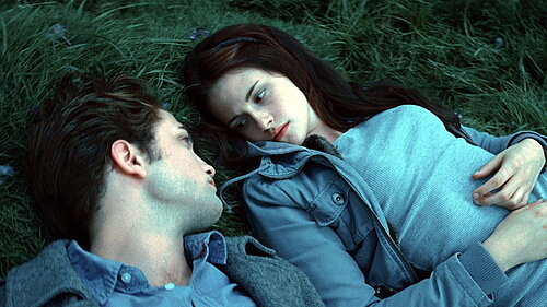 Standbild aus dem Film Twilight - Biss zum Morgengrauen (OmU)