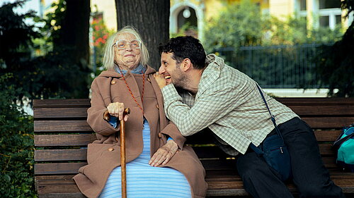 Standbild aus dem Film Lieblingsmenschen - Die außergewöhnliche Freundschaft von Agnes & Amir