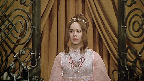 Standbild aus dem Film Drei Haselnüsse für Aschenbrödel